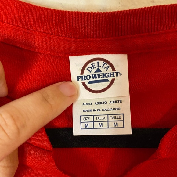 Women’s Red Santa T-Shirt Size Medium - Picture 3 of 7